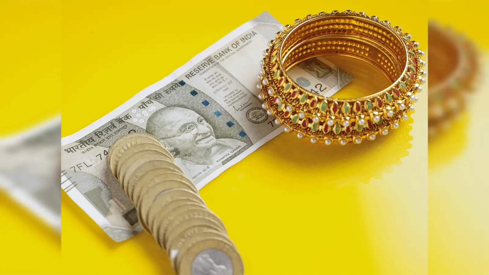 Gold jewellery and cash – instant Gold Loan with Money King